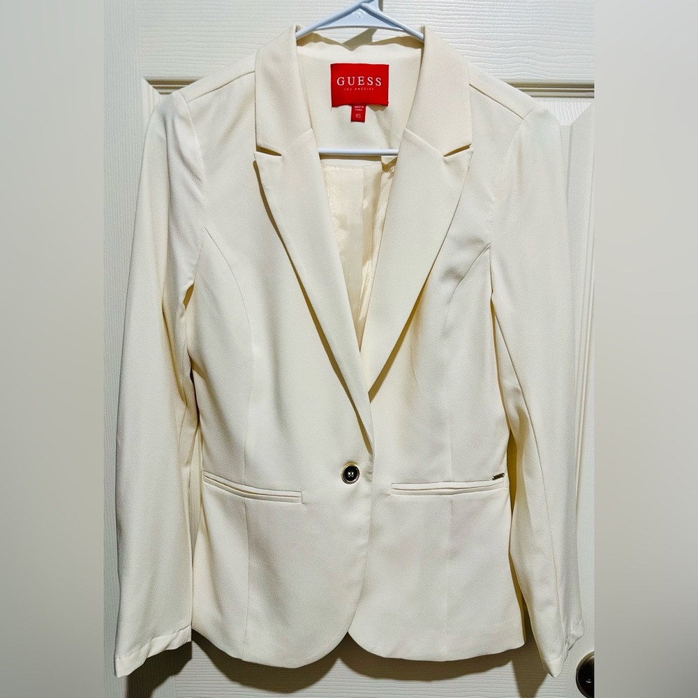 GUESS Women’s Beige Blazer